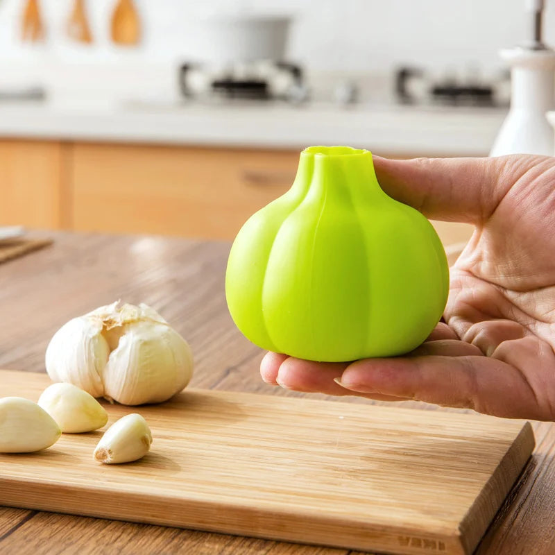Silicone Garlic Peeler – Quick & Easy Garlic Peeling Tool for Cooking